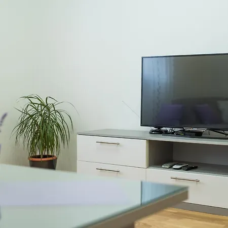 Too Sweet 1 Apartment *