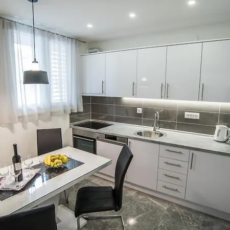 Too Sweet 1 Lejlighed *