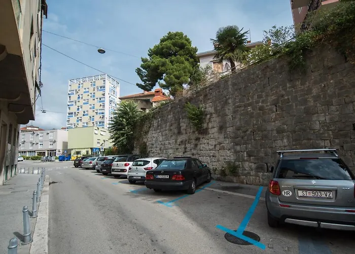 Apartman Too Sweet 1