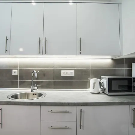 Apartment Too Sweet 1 *